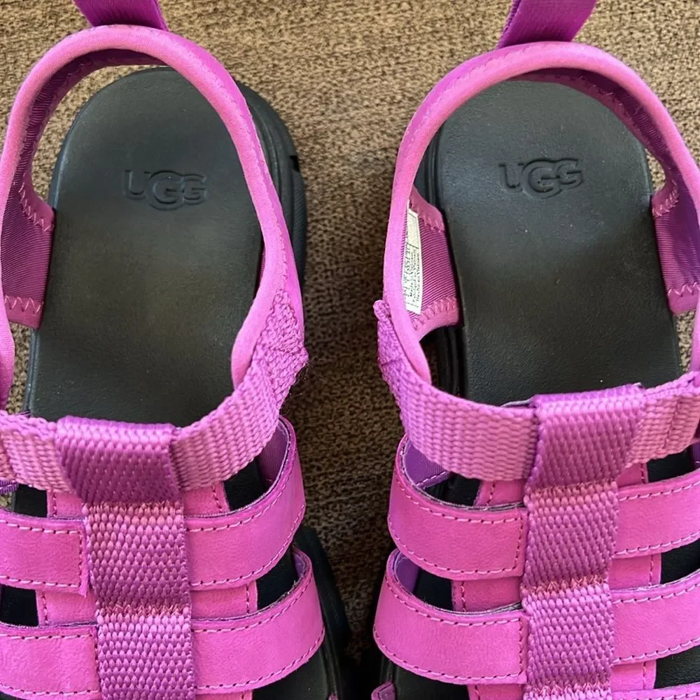 New UGG Ashton Multistrap Chunky Sandals Girls Size 2 (Youth) in Pink